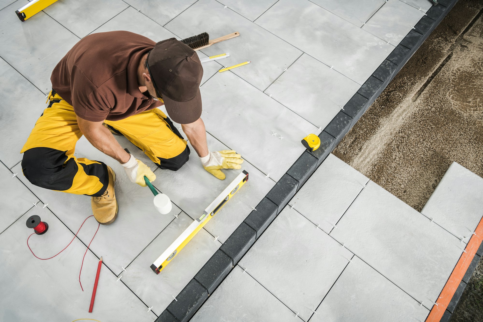 Installing Paving Bricks Patio Floor